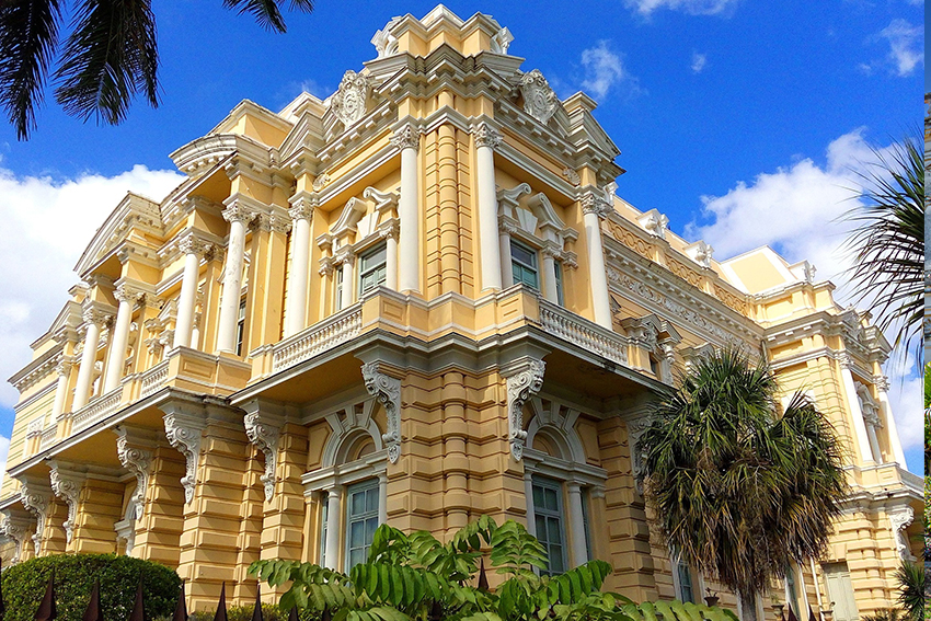Palacio Cantón