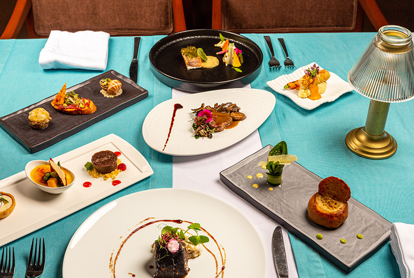 El Conquistador, Seven courses full of exquisite flavors