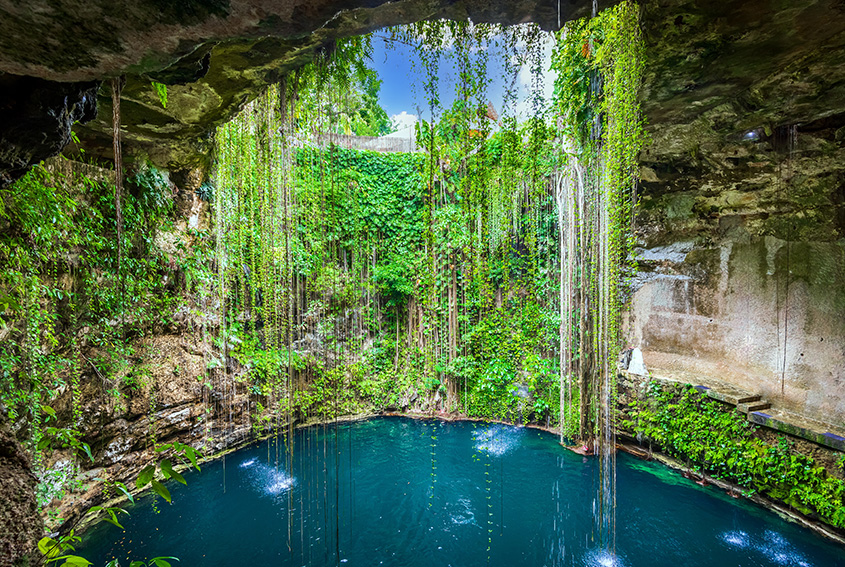Ik-kil Cenote