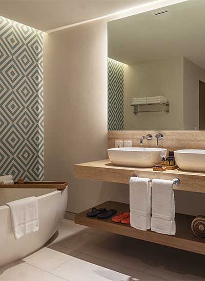 Uno Beachfront Suite with Plunge Pool