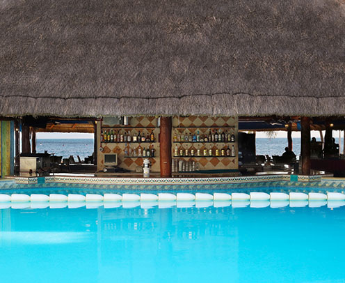 royalcancun-beach-bar