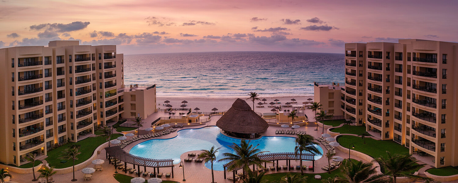 Royal Resorts Familyfriendly resorts in Cancun