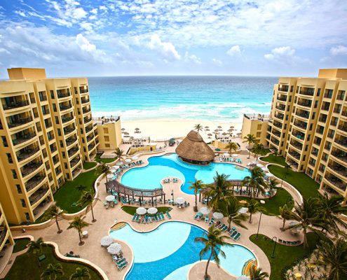Royal Resorts Family-friendly resorts in Cancun