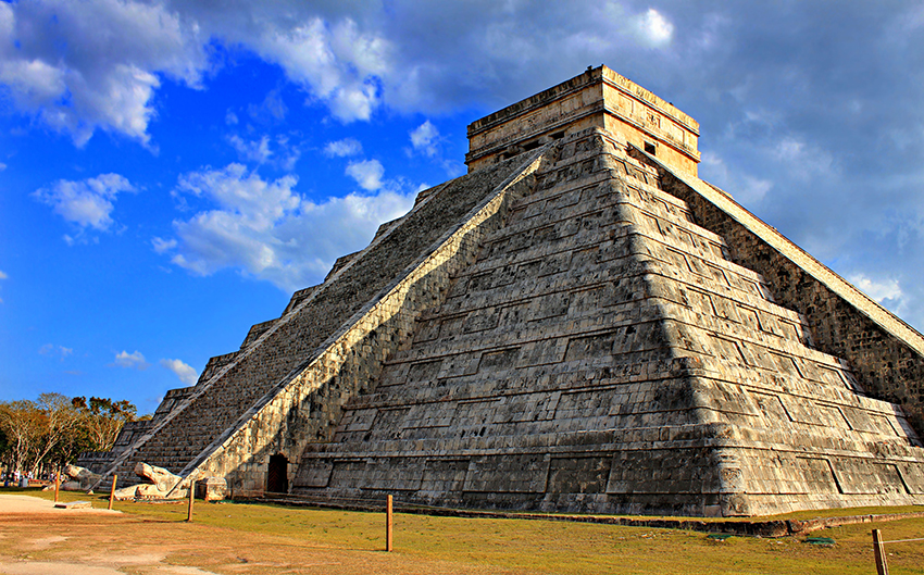 「chichén itzá Double　Pyramid」の画像検索結果